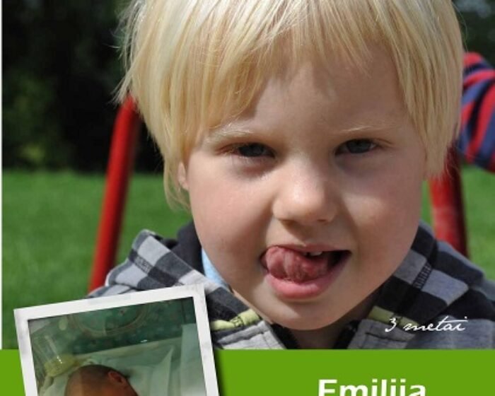 EMILIJA 35 savaitės 2000 g - ūgtelėjusi Emilija pozuoja