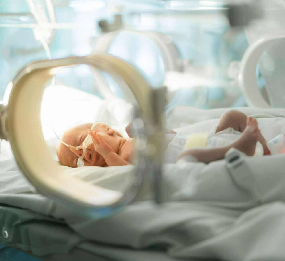AKTUALIJA Vienas neišnešiotukas inkubatoriuje iš arčiau