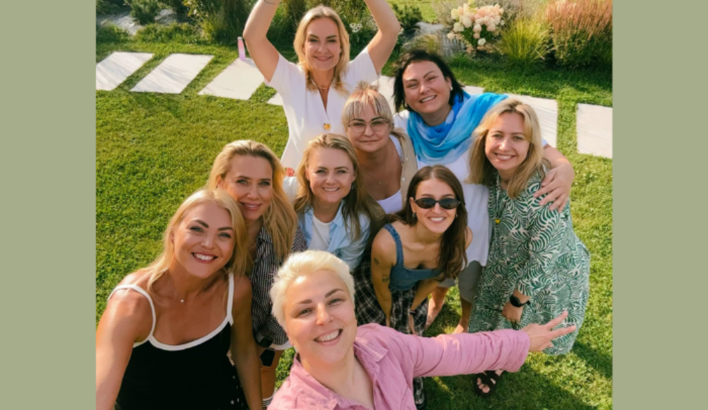 Jolanta Leonavičiūtė Grigorjevienė su „Neišnešiotuko“ komanda minint jos dešimtmetį organizacijoje